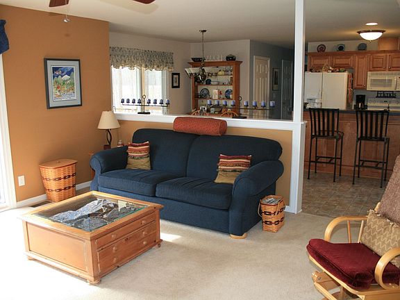 Family room to Kitchen and Eating Area