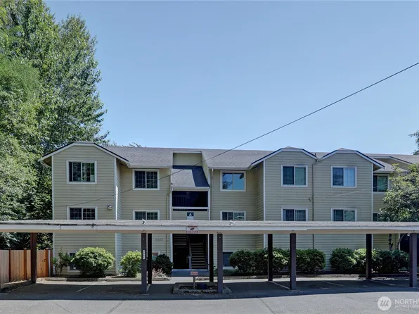 9806 28th Avenue SW #A201, Seattle, WA 98126