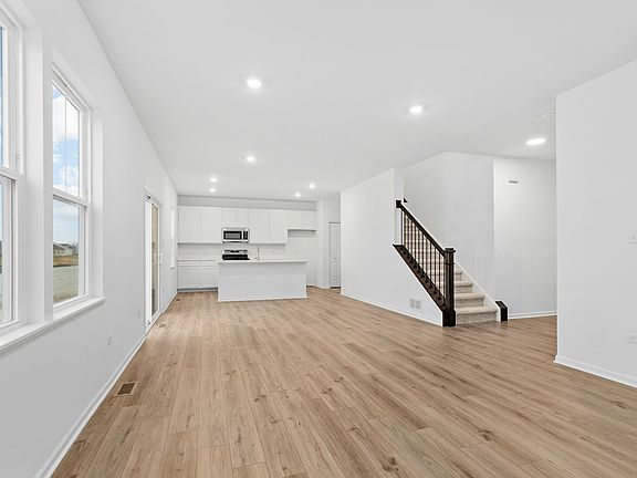 5th image of 10973 Green Pl