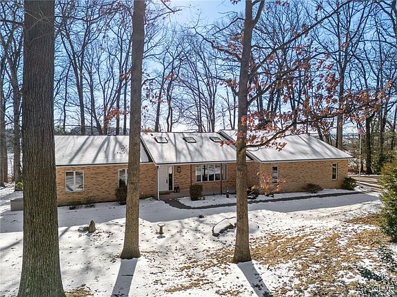 4th image of 5712 Shady Ln E