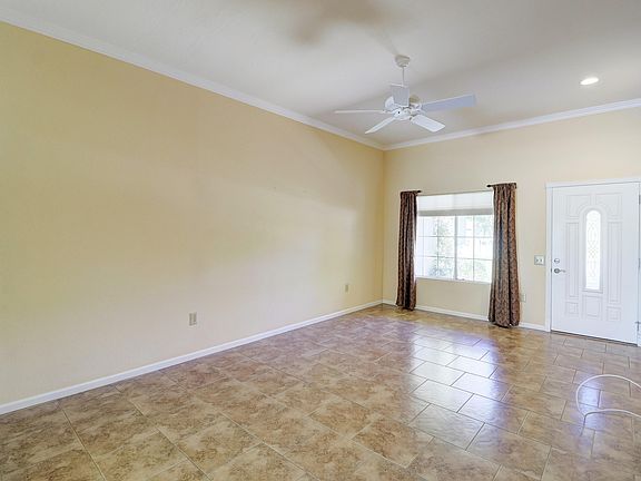 3rd image of 10110 W Highwood Ln
