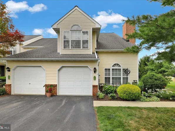 112 Hickory Ln, Wyomissing, PA 19610
