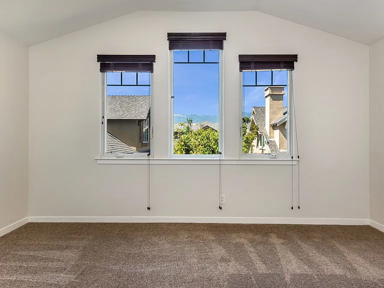 345 Kellogg Way #16 — Photo 17