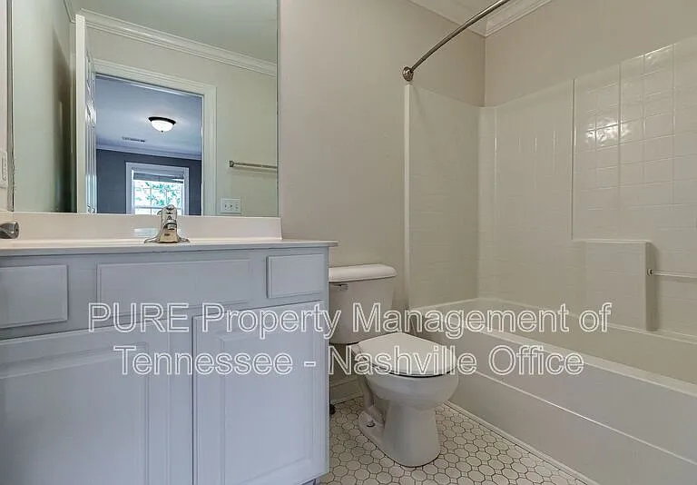 1214 Broadmoor Cir — Photo 39