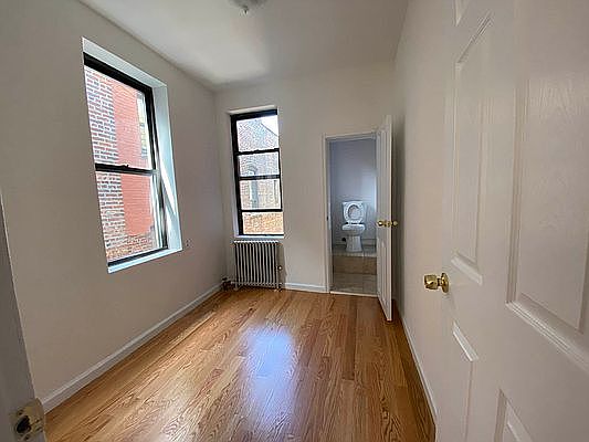 4th image of 346 E 62nd St #6D
