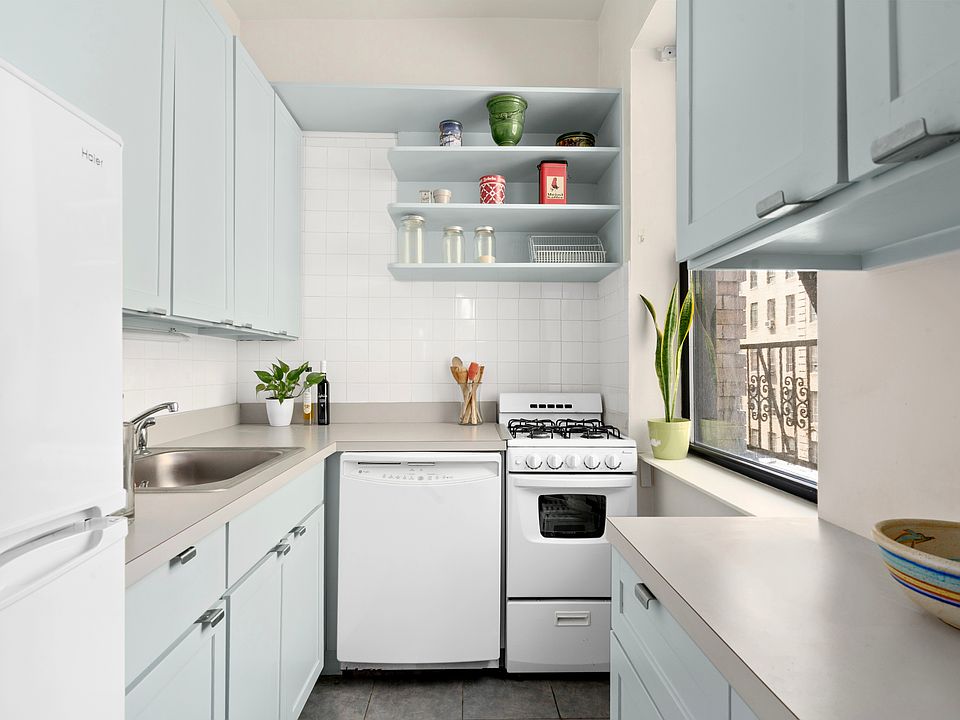 1st image of 342 W 56th St APT 4F