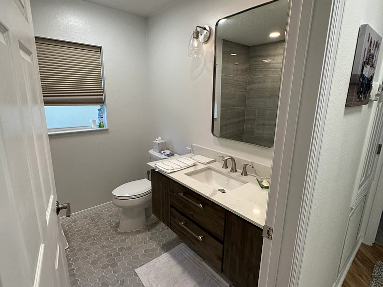 121 Stony Point Dr — Photo 10
