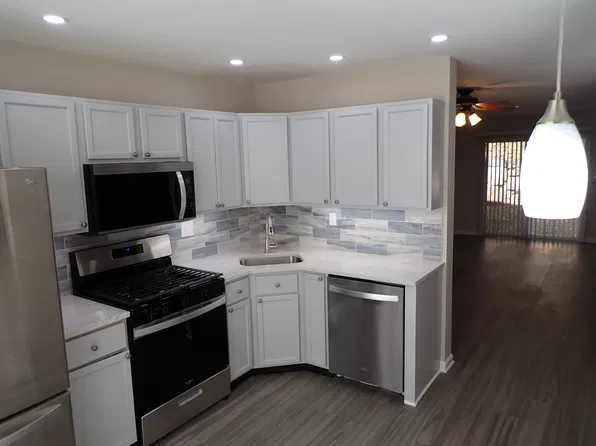 150 Brookside Ln, Mount Arlington, NJ 07856