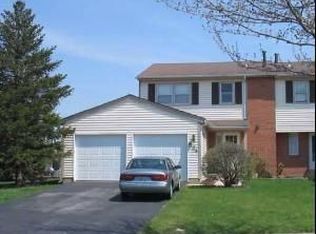 524 Monroe Rd, Bolingbrook, IL 60440