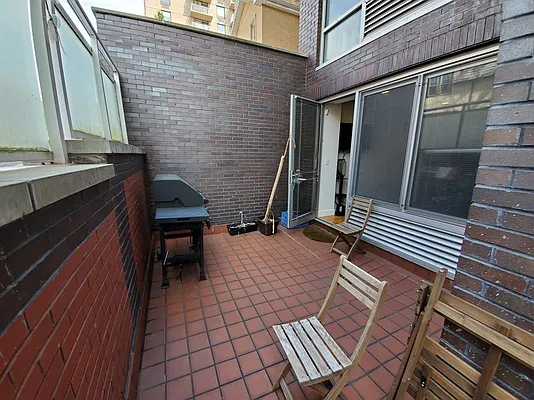 Rented by Bahar Management | media 7