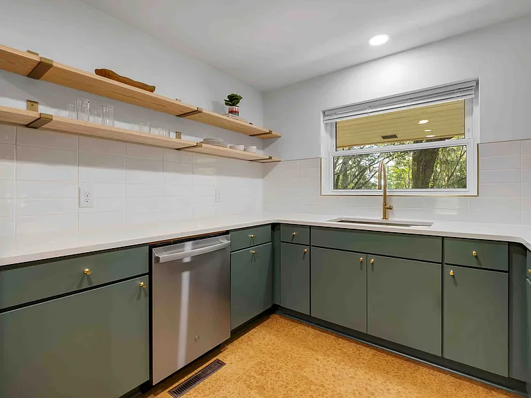 3629 Doris Dr — Photo 9