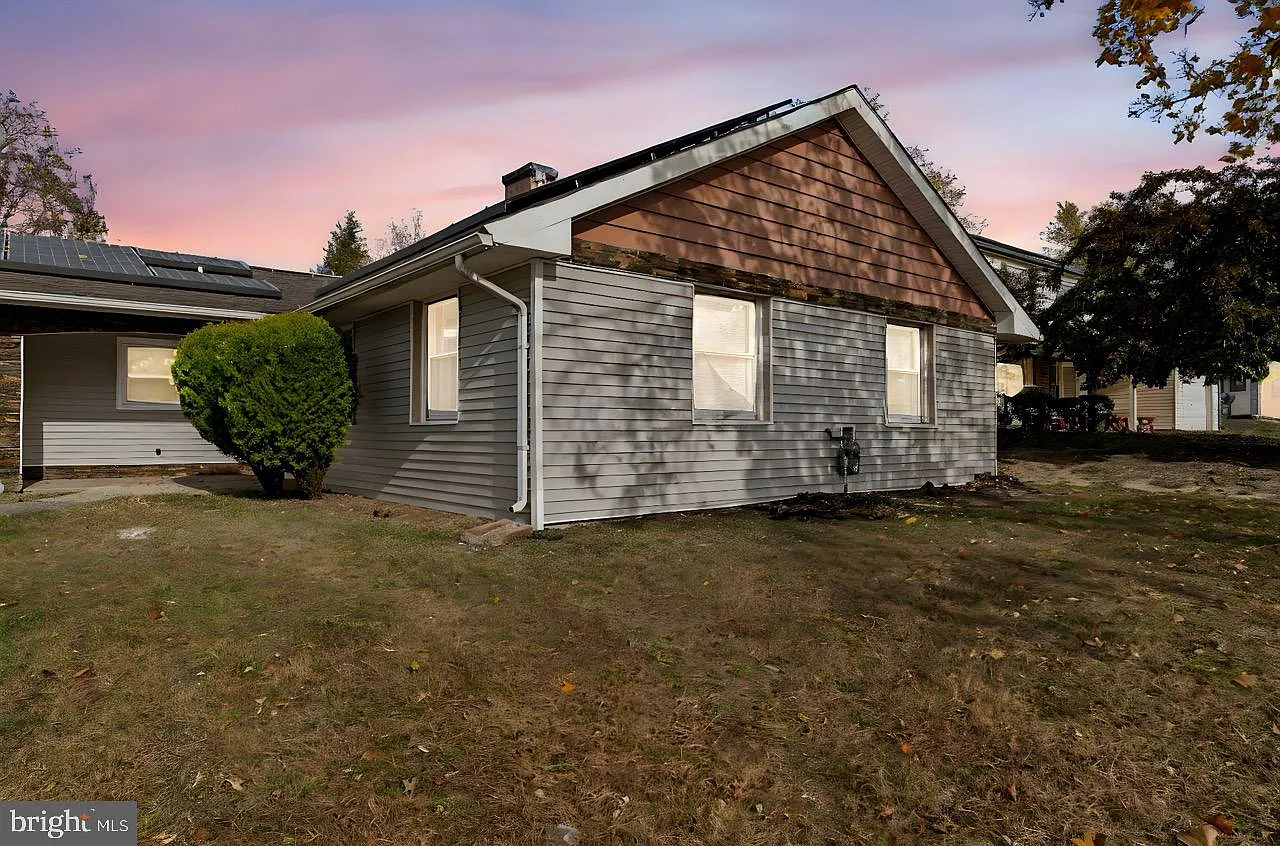 5 bed, 1864 sqft, $4,500 — Photo 1