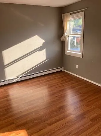 38 Holland Ave #3 — Photo 3