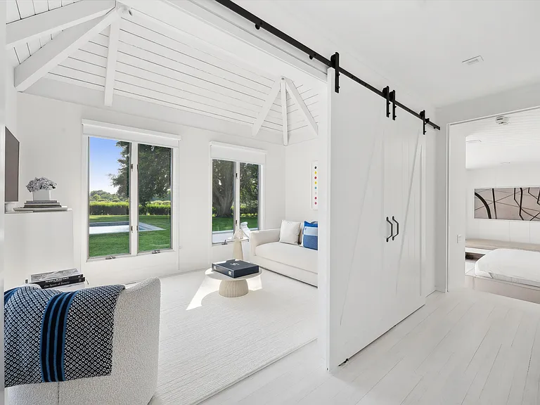 627 Sagaponack Rd — Photo 16
