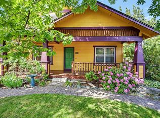 461 Parkside Dr, Ashland, OR 97520