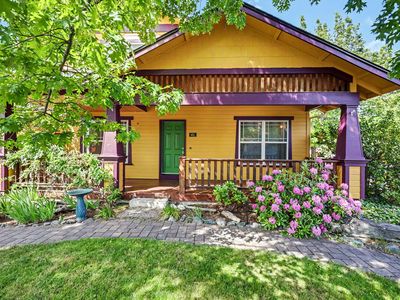 461 Parkside Dr, Ashland, OR, 97520