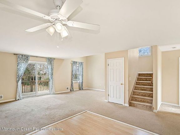 3rd image of 907 Trenton Ave