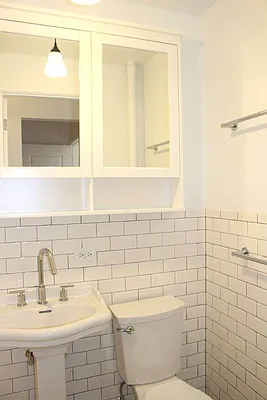 Rented by Charney Real Estate LLC | media 22