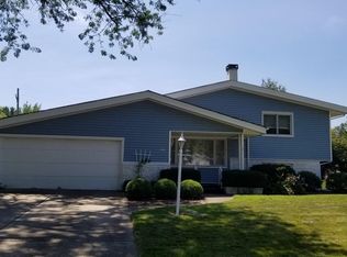 2128 Fairway Dr, Springfield, IL 62704