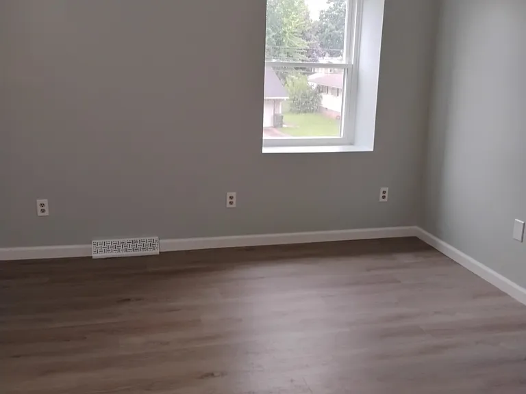 3865 Crestview Ave SE — Photo 10