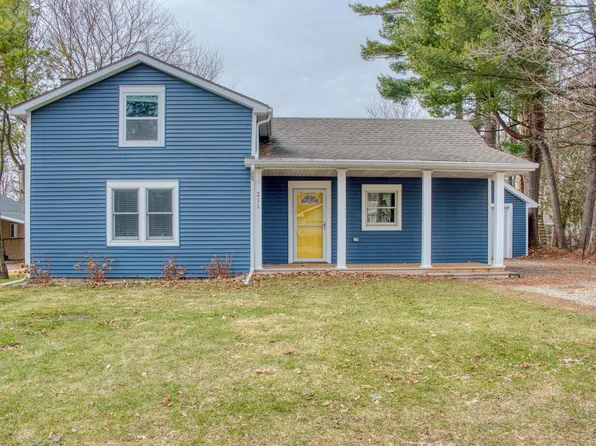 211 N Church St, Byron, MI 48418