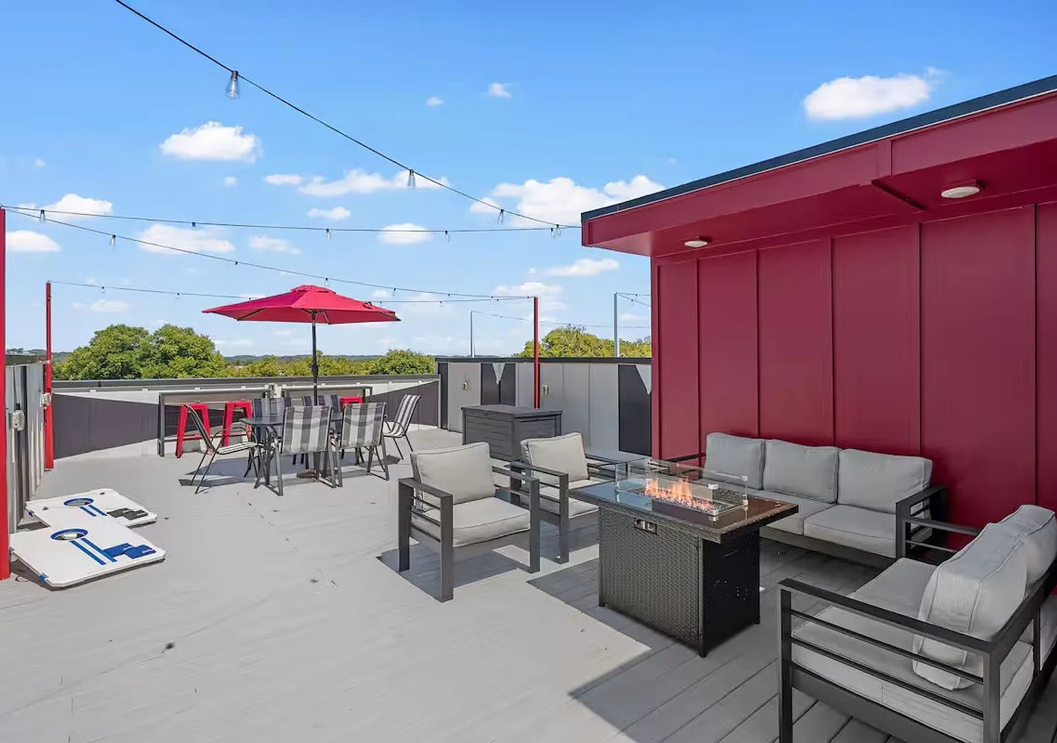 Modern 4 Bed, 4 Bath Townhouse with Rooftop Terrace in Nashville | 1,857 Sq Ft — Photo 1