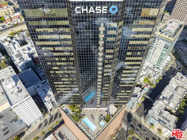 1100 Wilshire Blvd APT 2911, Los Angeles, CA 90017