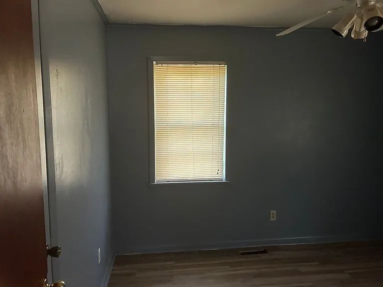 956 Ross Rd — Photo 9