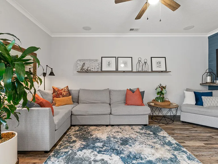 4772 Kilby Dr — Photo 15