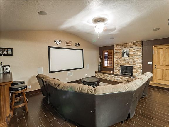 5th image of 1375 Adabel Dr