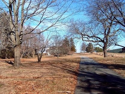 3rd image of 89 Ram Island Dr