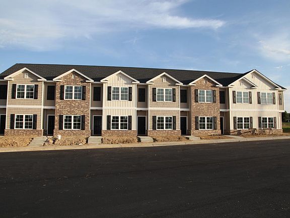 2nd image of 104 Reserve Ln