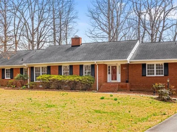 115 Woodland Dr, Jamestown, NC 27282