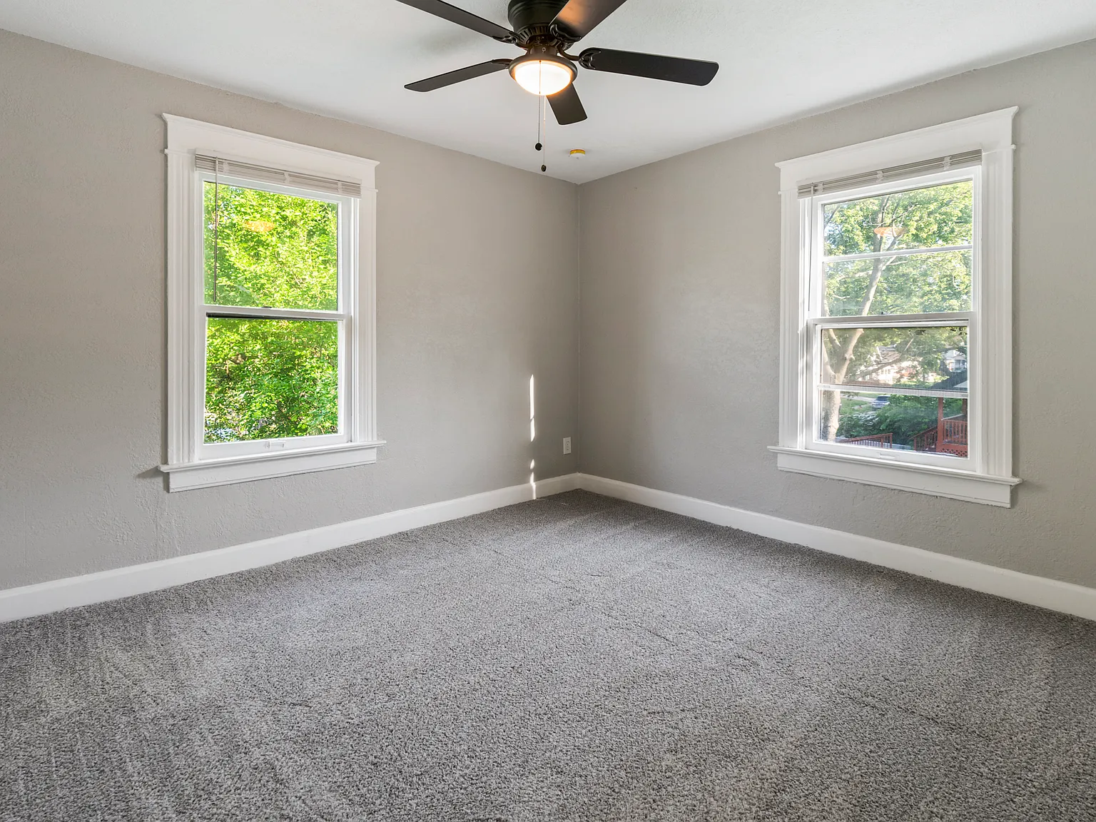 4 bed, 1366 sqft, $1,745 — Photo 4
