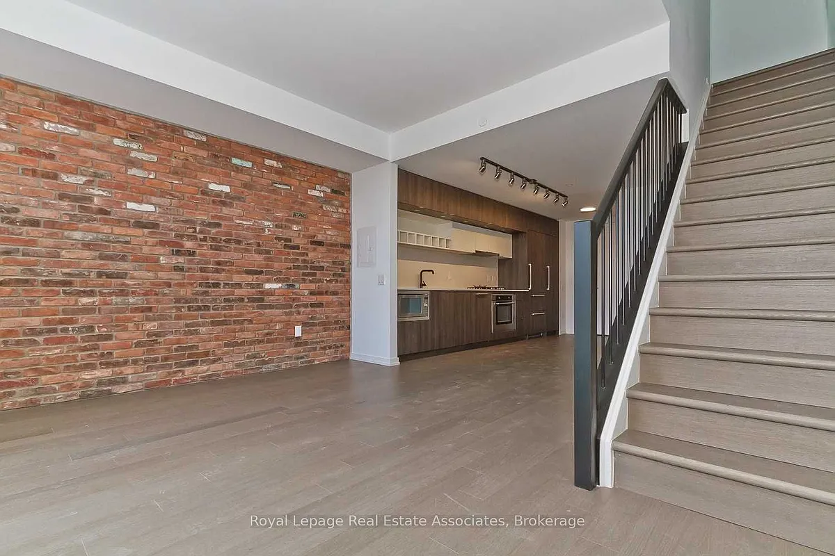 Building Photo - 138 Saint Helens Ave #Penthouse 1