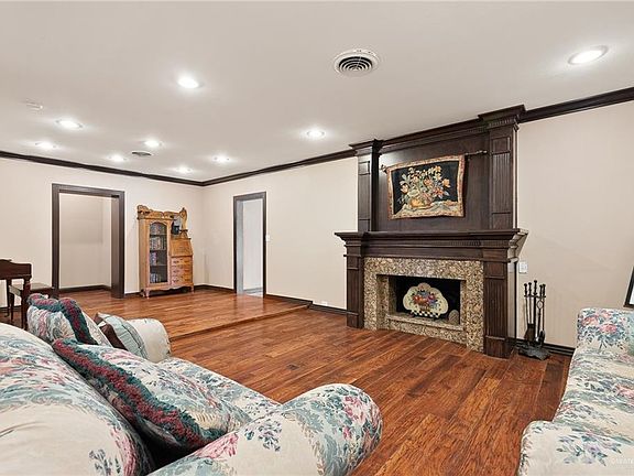 3rd image of 1518 S Missouri Ave
