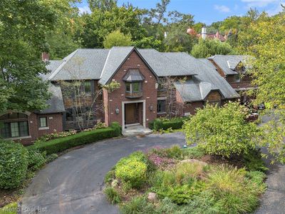 26061 Hawthorne Dr, Franklin, MI, 48025