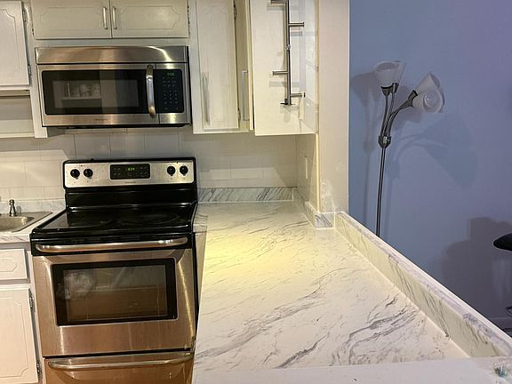 4th image of 6639 SW 41st Place #41
