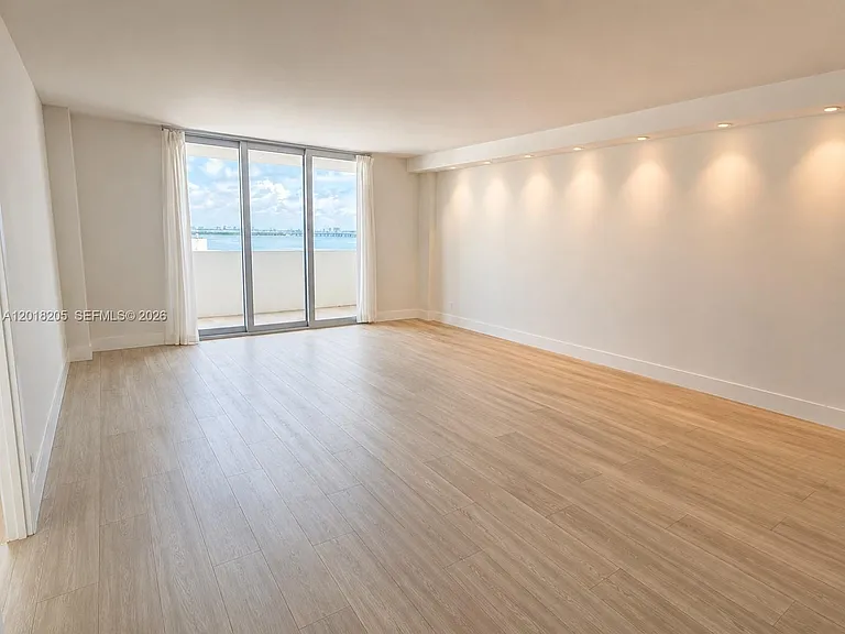 5 Island Ave #9B — Photo 3