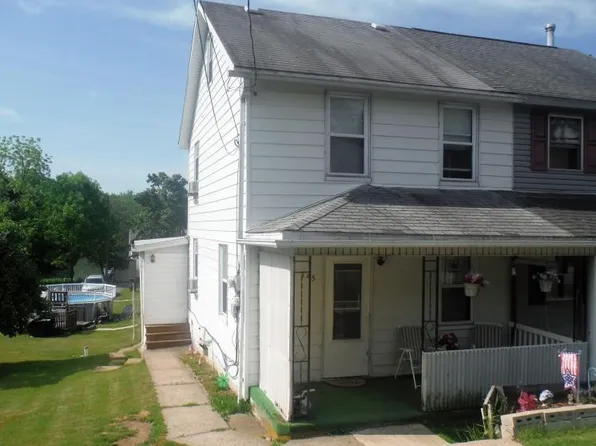 125 Main St, Freeland, PA 18224