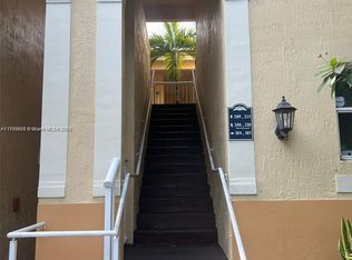 110 Jacaranda Country Club Dr #211, Plantation, FL 33324