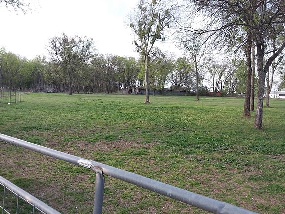 2nd image of 200 Camino Del Rosas