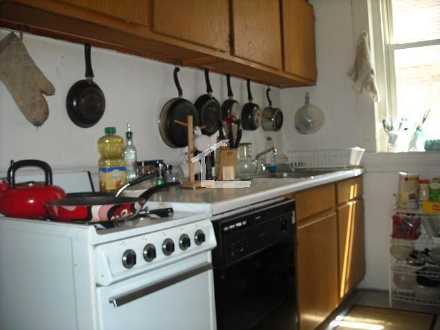 2nd image of 16LO Royce Rd #8