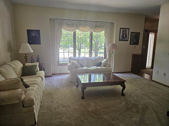 5th image of 7080 Forest Dr