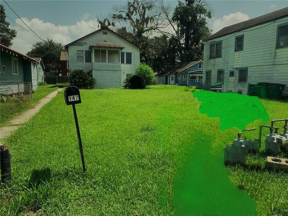 2nd image of 147 Hesper Ave