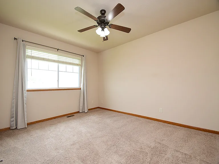 806 W Desert Vista Dr — Photo 12