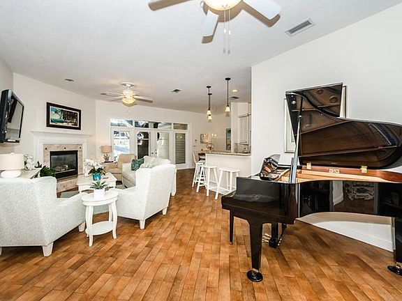 5th image of 8048 Willow Ct