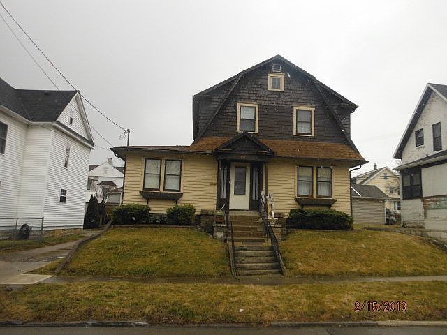 1st image of 452 Girard Ave