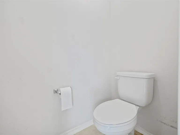 18235 Silver Timber Ct — Photo 22