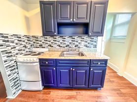605 Whitelock St, Baltimore, MD